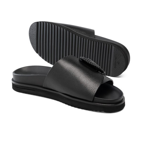NICHOLAS PEBBLED LEATHER SLIDES